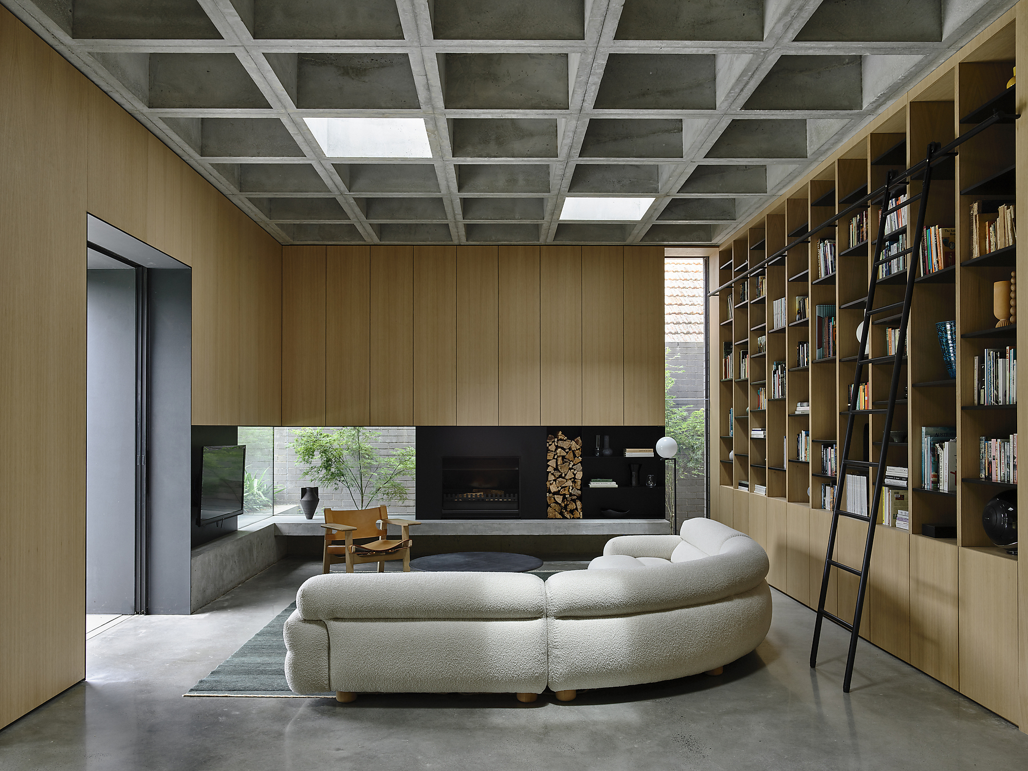 Interior photograph of Waffle House by Derek Swalwell